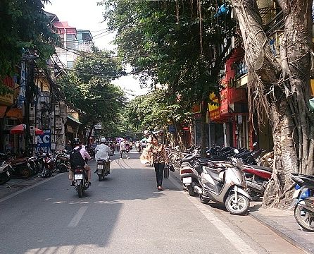 20161021_hanoi_0.jpg(67477 byte)